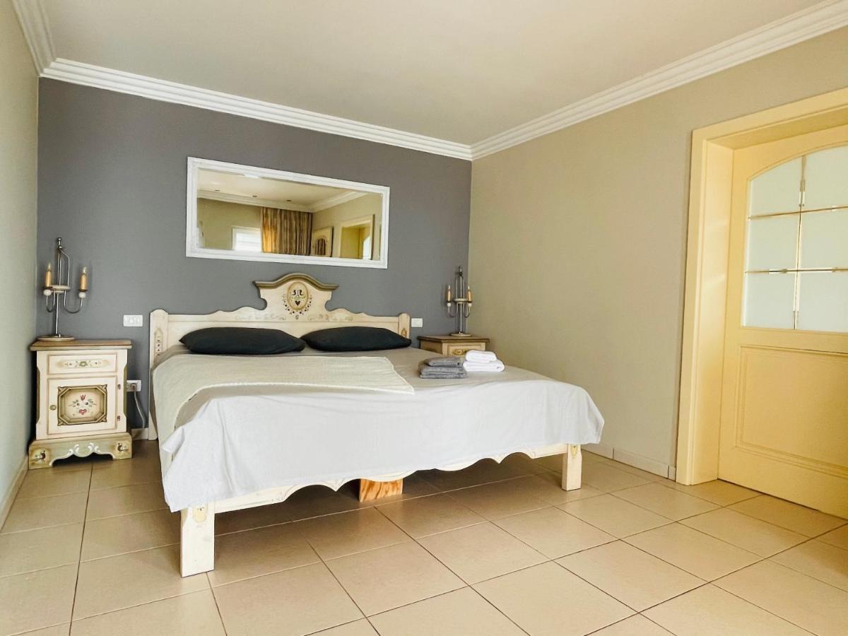 Relaxing Villa Heated Pool Luxurious Views Massage サンタ・ウルスラ エクステリア 写真